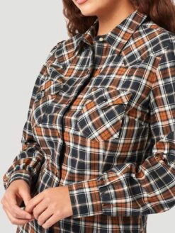 Women's Wrangler Snap Front Shirt #112321366 -Cheap Cowgirl Mode Store 63d38fb9bcb090c38e9d1e3b4ba0005f
